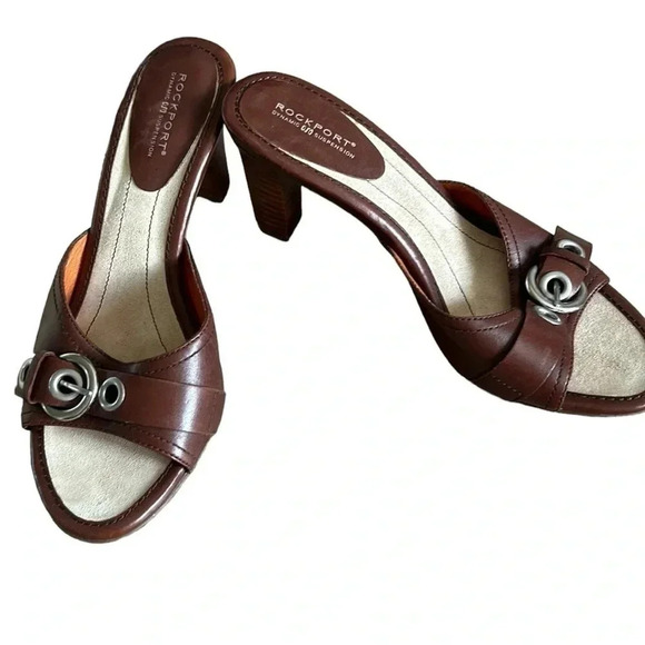 Rockport women shoes,sandal,brown,leather slip on mules ,heels , buckle accent - Picture 2 of 15